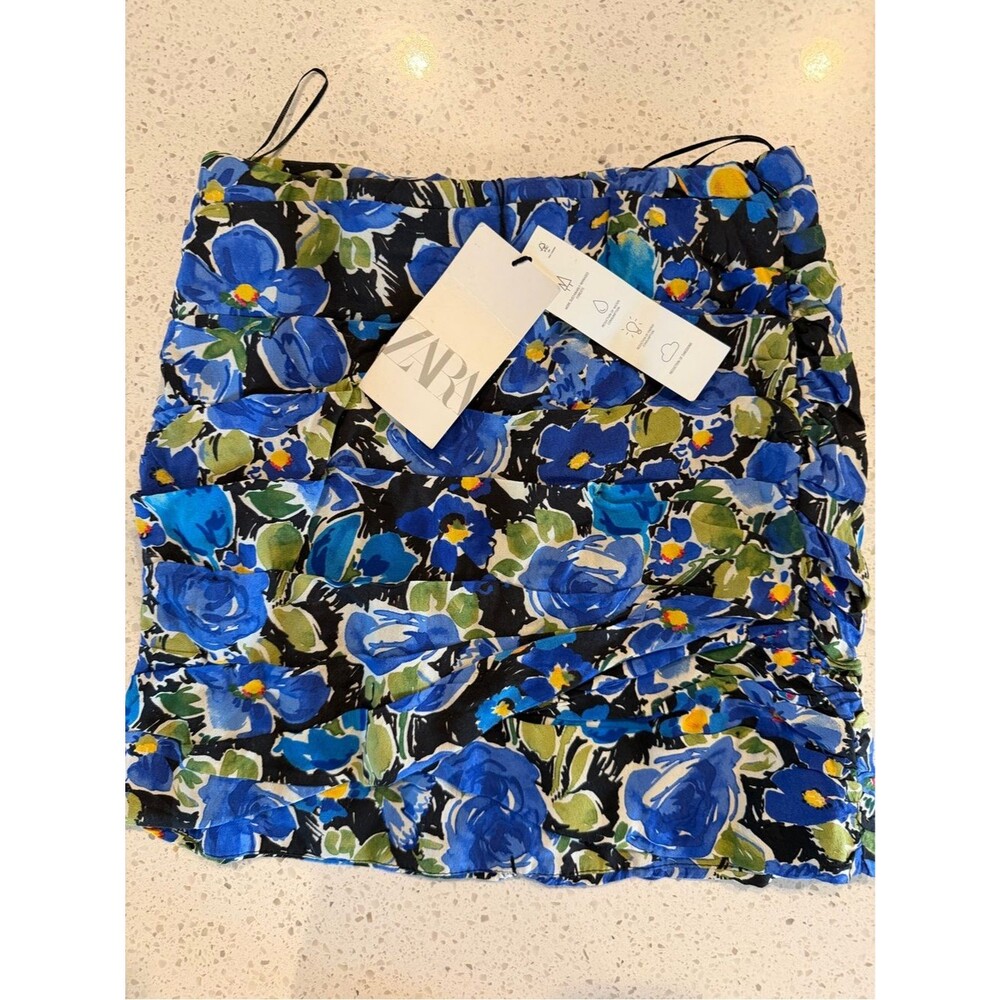 Zara Blue Floral Mini Skirt Lined Thick Fabric/Waist S